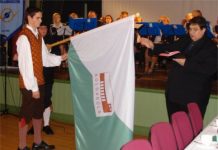 Kolgaküla rahvamaja juubelil pühitseti küla lipp