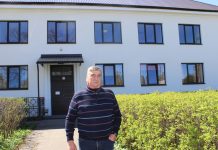 Loksal alustas tööd eakate kodu