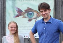 MIHKEL TIKERPALU ja trupp tegid Viinistu paadikuurist lava