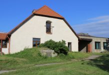 Kolimisautod sõidavad Kiiu mõisa ja Kuusalu köstrimaja vahet