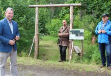 Keskkonnaminister osales Kolga loodusõpperaja avamisel