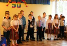 Alavere lasteaed sai 50. sünnipäevaks laulu