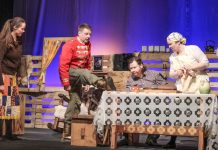 Raasiku valla näitetrupp Äpunäpp tõi lavale JAAN TÄTTE „Laterna”