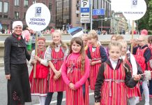 JANNE KUUSKLA viis tantsupeole võimlejad