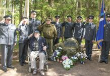 Lendurite kivi juures Järvi järvede ääres on nüüd infotahvel