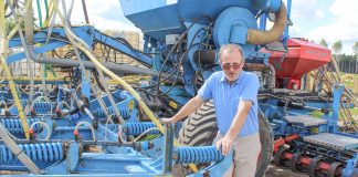 Alavere küla Jüriöö talu pere näitas avatud talude päeval Eestis ainulaadset põllutehnikat