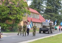 Lauritsapäeva pidustused Kuusalus lõppesid akustilise kontserdiga äikesetormis