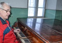 Vanas Kiiu koolimajas on üle 50 aasta seisnud haruldane klaver