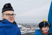 Juminda ja Kuusalu noormehed heiskasid lipu Pika Hermanni torni