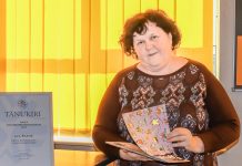 Eesti parim kooliraamatukoguhoidja on LEA PAASIK Kehra gümnaasiumist