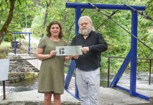 Joaveski külaselts remontis EV100 kingituseks rippsilla