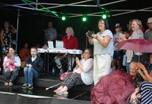 TÕNIS MÄGI andis SILVI VRAIDI mälestuspäeval Kehras soovikontserdi