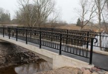 Raasiku kergliiklustee sild valmis