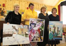 Aegviidu Kunstizaal pani 10 aasta jooksul tehtud maalid üheks päevaks näitusele