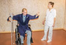 Kõnnus tehakse külateatrit – esietendus „Kaheksa varbaga kuningas”