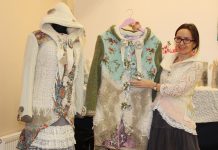 AIVI HIIBUS avas Raasikul vildist rõivastest personaalnäituse