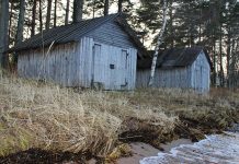 Palutakse infot rannakülades riigimaal asuvate paadikuuride omanike kohta