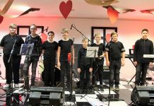 Arukülas esinesid Raasiku valla 6 noortebändi ning räpparid Kuusalust