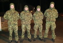 Neli sõpra Arukülast teenivad aega samas väeosas