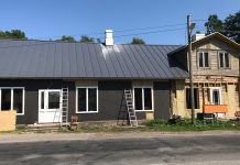 Leesi pood avab laupäeval ostjatele ukse