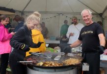 Salmistu rahvas pidas küla 565. aastapäeva