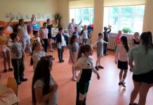 Kehra kooli õpetaja korraldas lastele keelekümbluslaagri