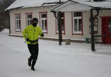 Näitleja MIHKEL TIKERPALU jooksis heategevusliku maratoni kodukandis