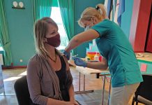 Kuusalu tervisekeskus korraldas rahvamajas neli massvaktsineerimise päeva