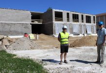 Kuusalu kooli juurdeehituse majakarp on valmis