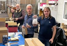 Anija ja Raasiku Lions klubid viivad 1. klassi õpilastele kingiks hambaharjad-pastad