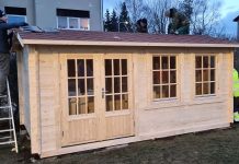 Aruküla lasteaiarühm sai ettevõtete ja vanemate abiga mängumaja