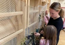 LIIS BURK koos abilistega korraldab Kuusalu vallas varjevõrkude tegemist Ukrainasse