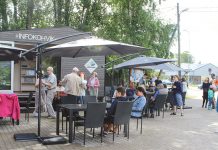 Loksal on Visit Lahemaa infopunkt ja pannkoogikohvik