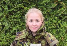 Kuusalu naiskodukaitsjad koguvad villasokke Ukraina sõduritele