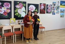 Raasikul on lasteaiaõpetajate kunstinäitus