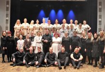 Kehra naisrühma Päikeseratas juubelil etendati „Vaeslast ja talutütart“