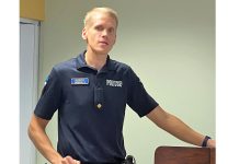 Üle-möödunud nädalal lõppes noorte kokkusaamine Arukülas väga traagiliselt. Kas ja kuidas hoiab politsei noorte kogunemiskohtadel silma peal?