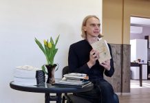 Kõnnu külavanem KULDAR PÄRN esitles oma luuleraamatut