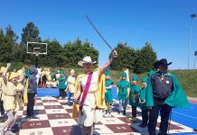 Õpetaja JÜRI REBANE korraldas Kuusalu koolis suure malelahingu