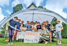 Aruküla kohvikutepäeval tuli mitmes kohas sööke juurde teha