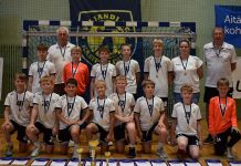 Aruküla D2-vanuseklassi poisid on Eesti käsipallimeistrid