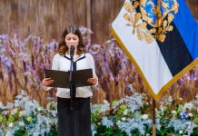 MIA MARTA KOSEMETS Kolgast esines EV teenetemärkide üleandmisel