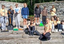 Kuusalu malevlased immutasid külades bussipeatusi ja sillapiirdeid