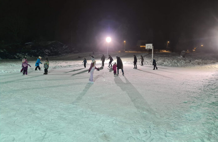 3.Aegviidu uisuväljak. Foto Maris Lass