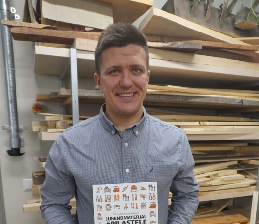 Aruküla kooli tehnoloogiaõpetaja ARON LIPS koostas koos kolleegiga õpiku