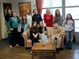 Kolga Muhedad said Jõgeval luulekavade võistluselt eripreemiaid