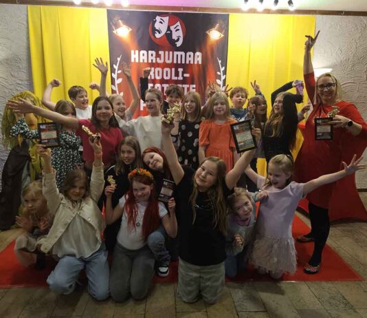Kolga algklasside näitetrupp võitis Harju kooliteatrite festivali Gand Prix´